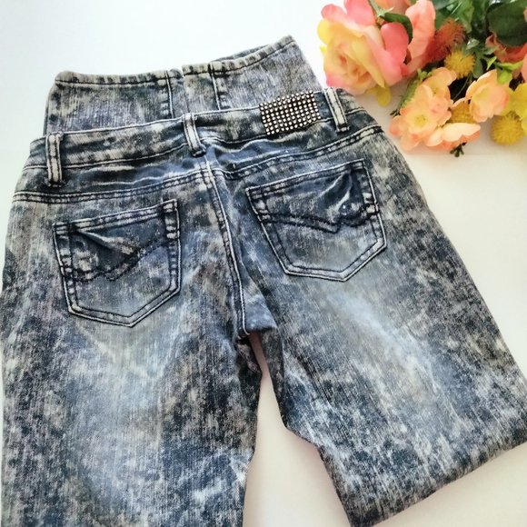 Acid Wash Twelve K Womens Destroyed Jeans - Picture 2 of 15